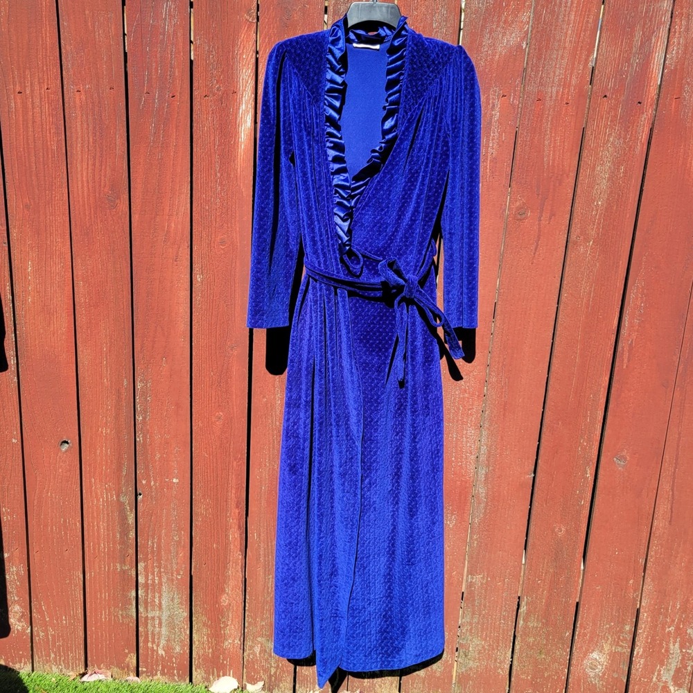 VTG Royal Blue Velour Ruffle Wrap Robe Long Textured Velvet Gown USA Whimsigoth - Picture 12 of 12